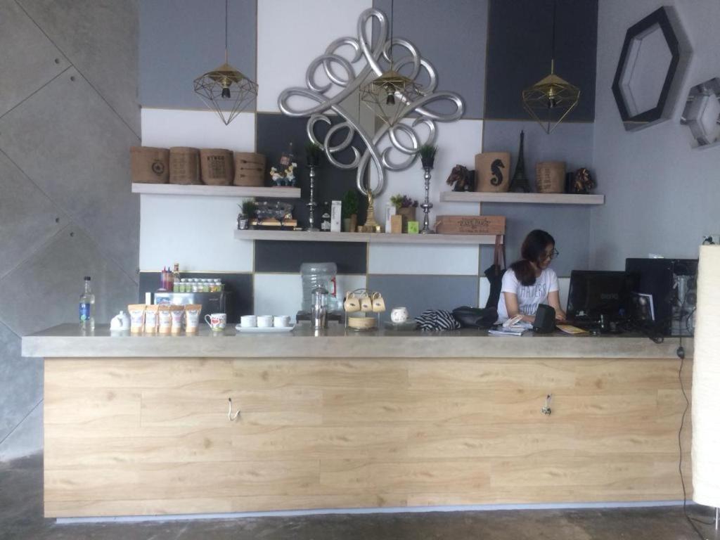 ホテル ザ バティック ベッド アンド コーヒー バンドン バンドゥン エクステリア 写真